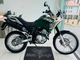 YAMAHA XTZ 250 TENERE - 2017 SEM DETALHES